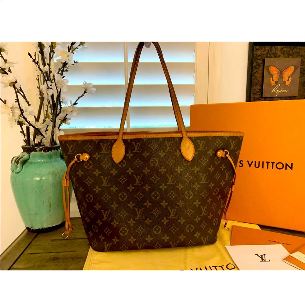 Louis Vuitton Neverfull MM authentic bag